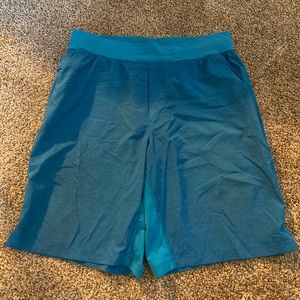 Lululemon Men’s Training Shorts - Size M